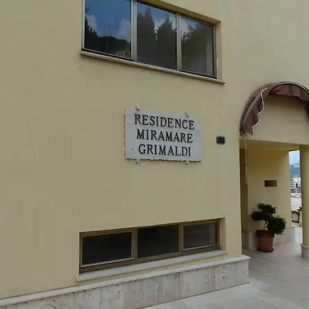 A Picco Sul Mare Apartment