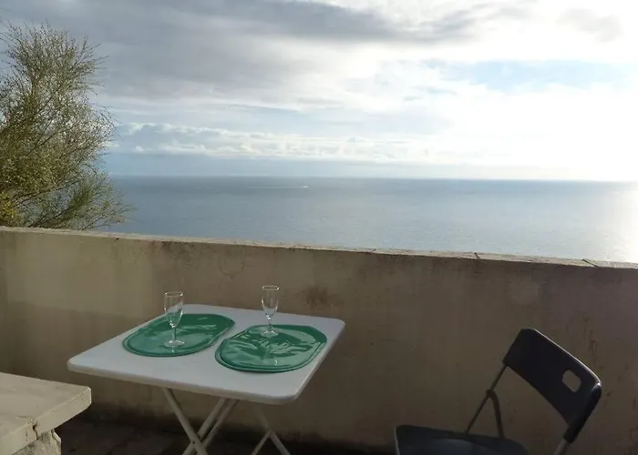 A Picco Sul Mare Apartment