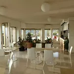 A Picco Sul Mare Daire Grimaldi (Liguria)